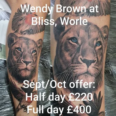 Wendy Brown tattoo 045