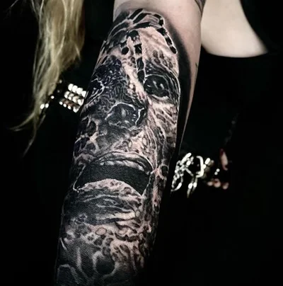 White Raven tattoo 029