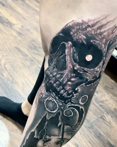 White Raven tattoo 037