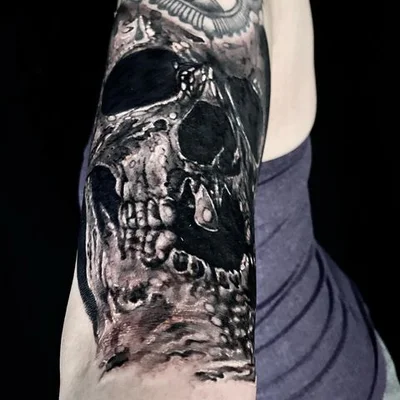 White Raven tattoo 039