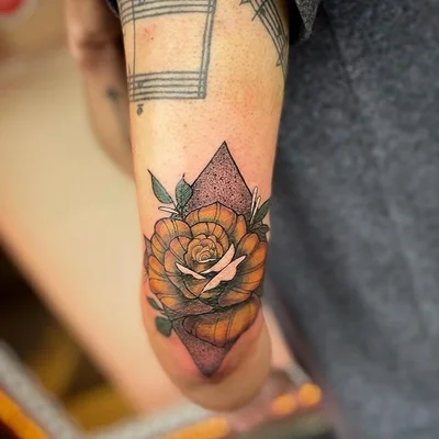 Mike De tattoo 018
