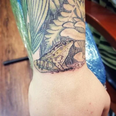 Amber Fae Wild tattoo 048
