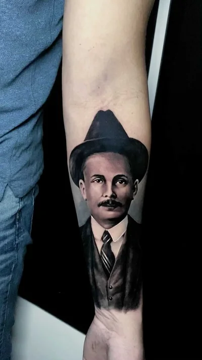 William (or Will for short) tattoo 025