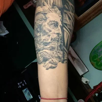 Rustin Revilla tattoo 029