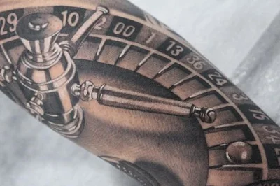 Winona Taylor tattoo 040