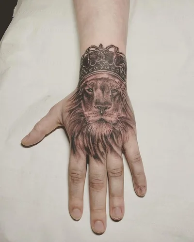 Paul Egan tattoo 021