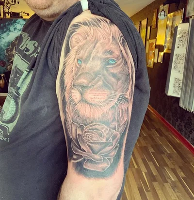 Paul Egan tattoo 047