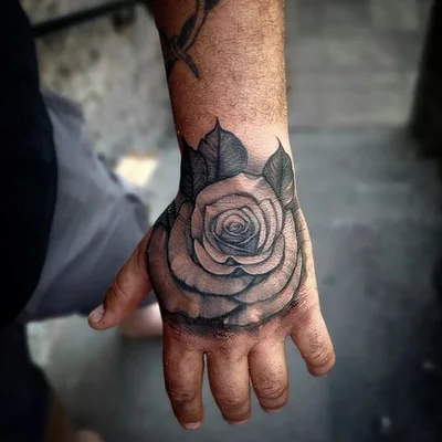 Ashley Facchini tattoo 022