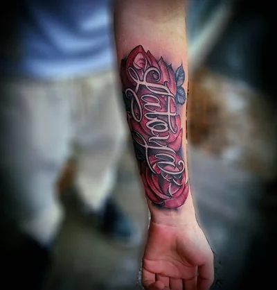 Ashley Facchini tattoo 023