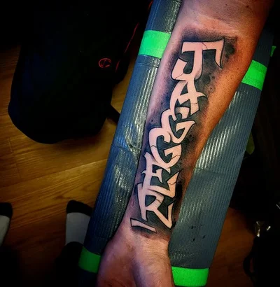 Ashley Facchini tattoo 049