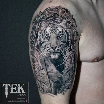 Wojtek Tek tattoo 026