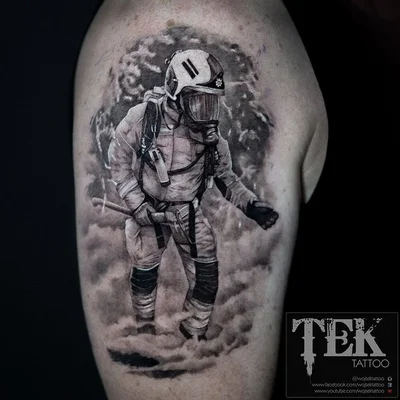 Wojtek Tek tattoo 028