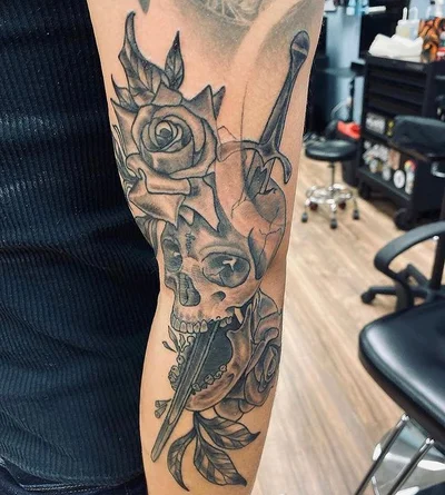 🐺🔥 Wolf and Flame 🔥🐺 tattoo 028
