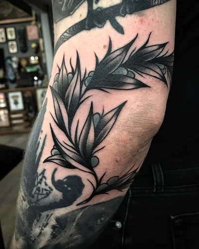 Valeriy Ukhanov tattoo 042
