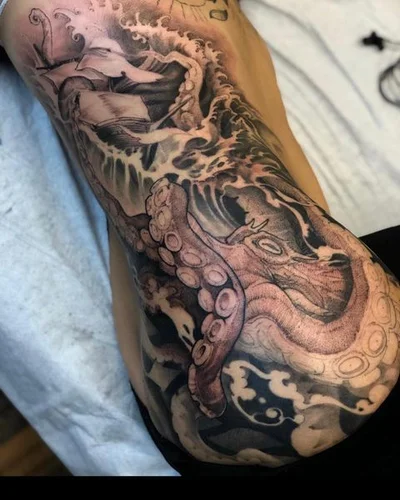 Kyle Wood tattoo 043