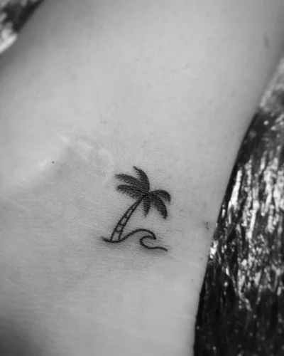 Fabiana da Costa tattoo 010