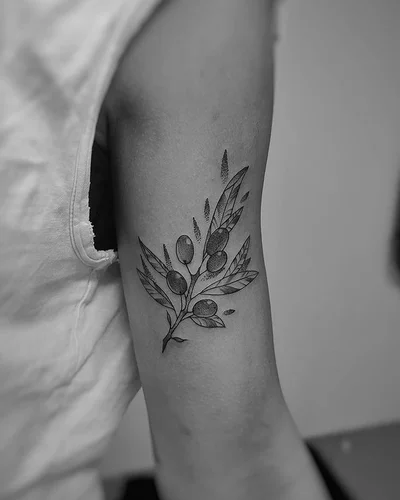 Fabiana da Costa tattoo 013