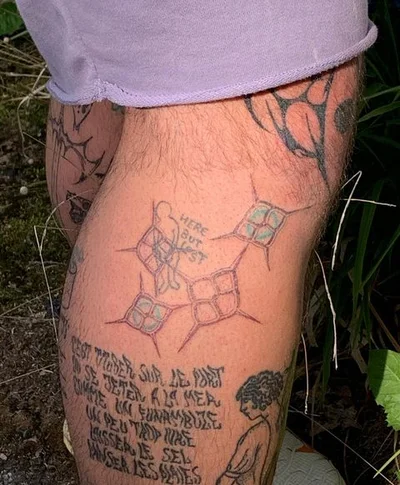 Léo Lavande tattoo 007