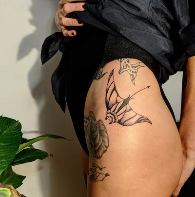Léo Lavande tattoo 011