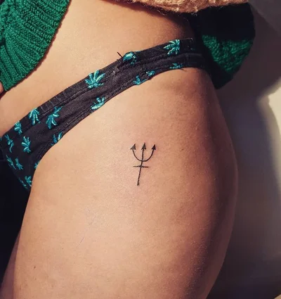 Léo Lavande tattoo 048