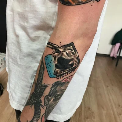 Yael Isey tattoo 008