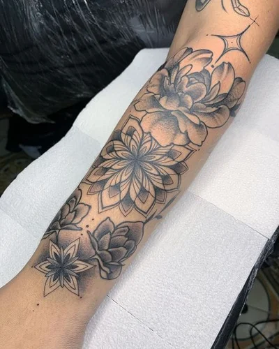 Yasmin Picinin tattoo 033
