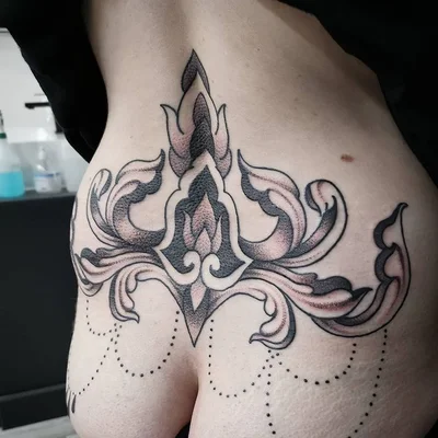 Yasmin Iacobucci tattoo 037