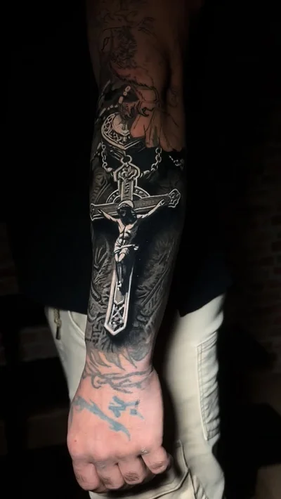 Robert Yakovlev tattoo ig_017