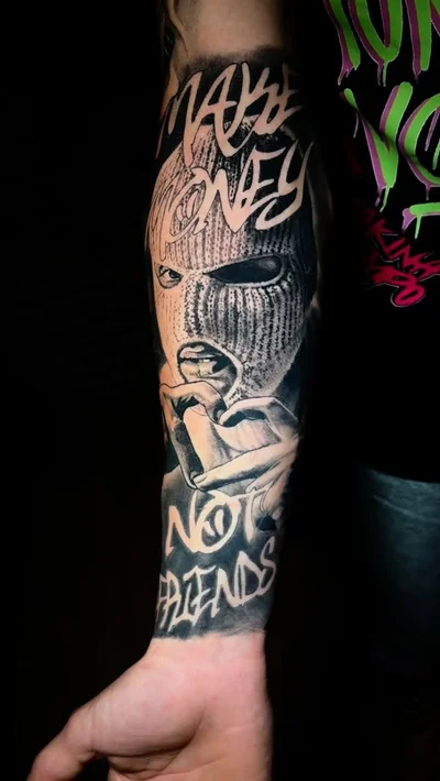Robert Yakovlev tattoo ig_019