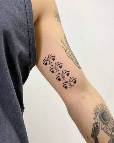 Yalabes tattoo 038