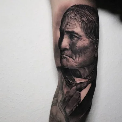 Sarom NONG tattoo 041