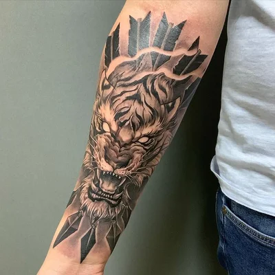 Alexander Yarmolenko tattoo 045