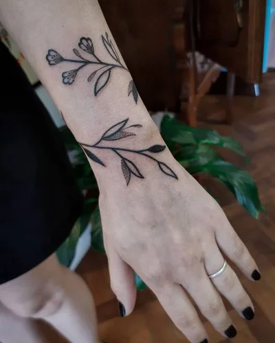 Yasmin Borges tattoo 021