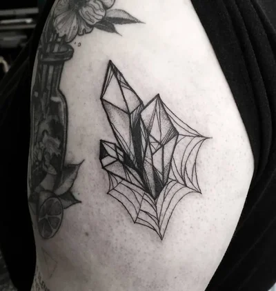 Camila Yassuda tattoo 011