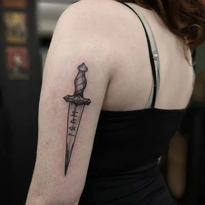 Camila Yassuda tattoo 030