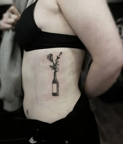 Camila Yassuda tattoo 040