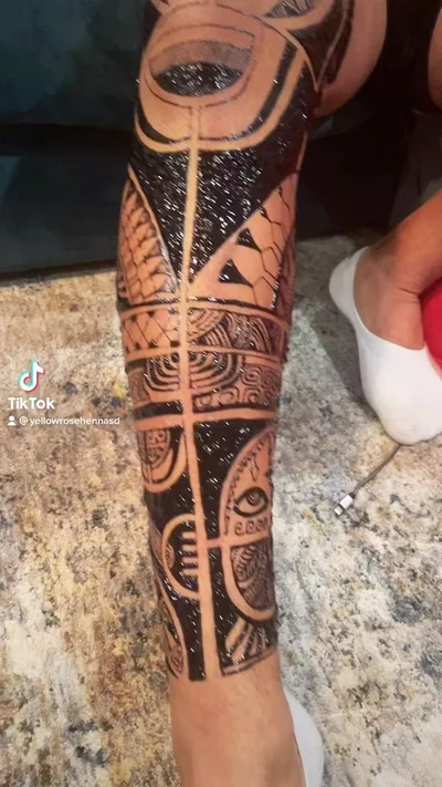 Xixi tattoo 041
