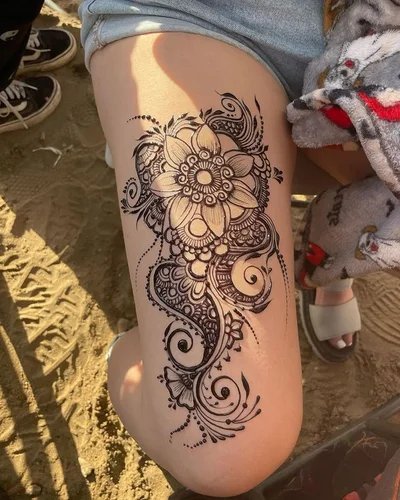 Xixi tattoo 045