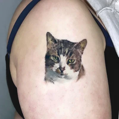 Bam Ioana tattoo 030