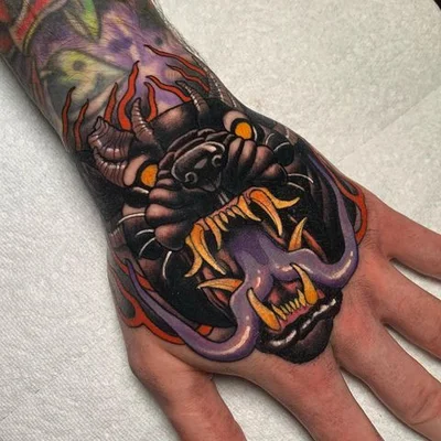 Yonmar C tattoo 037