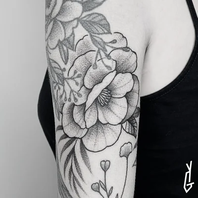 Yonni Gagarine tattoo ig_008