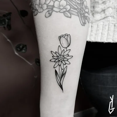 Yonni Gagarine tattoo ig_018