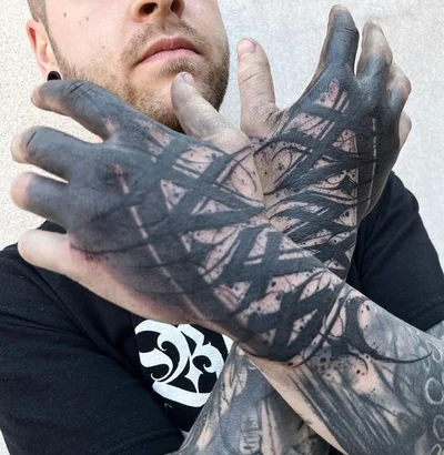 Felix Seele tattoo 046