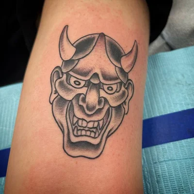 Aaron Dix tattoo 016