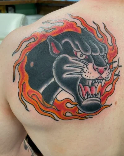 Aaron Dix tattoo 038