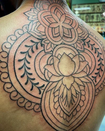 Aaron Dix tattoo 040