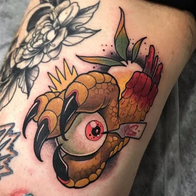 Ypso tattoo 040