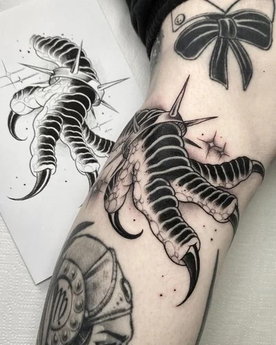Ypso tattoo 041