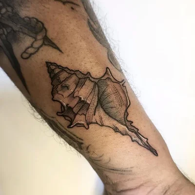 Yurgan Barret tattoo 017