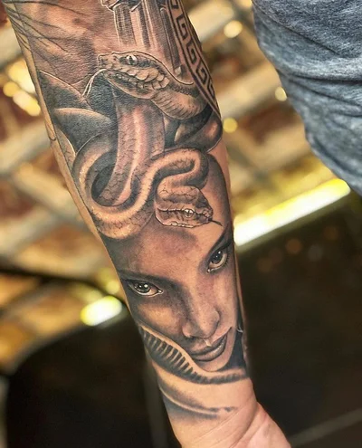 Yurgan Barret tattoo 030